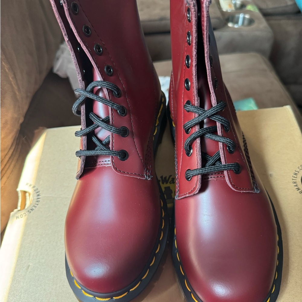 Burgundy Lace-Up Boots Dr. Martens